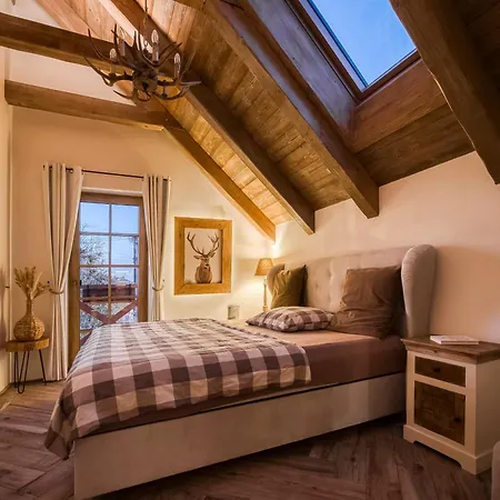 Deer Apartment Lipi